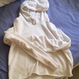 SUPER CONFY WHITE SWEATSHIRT